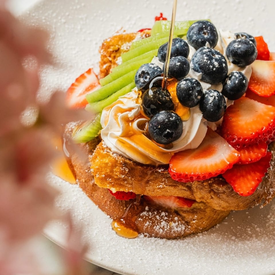 Savor Our Lunch Offerings